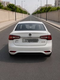 MG 5  2023 ئۆتۆماتیک  42 هەزار ڕۆیشتووە  کە مێک ساردی هەیە  بۆ نرخ پەی...