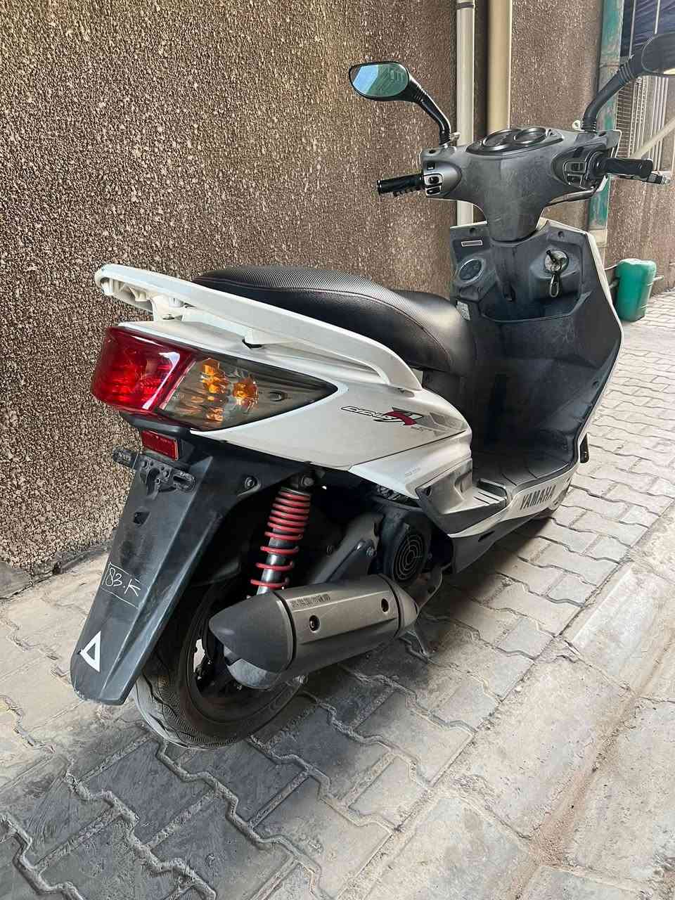 السلام عليكم سكنس فحل كابريتر دراجه رمبه كفاله عامه لوك جديد معنى الكلمه ماشيه 40كلها ختم واحد ويه المكينه العنوان بغداد الكرخ قرب مرور التاجيات 
975السعر
***********
