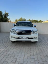 لاندكروز 2011 ستينيه اصل فول موصافات 1/1  رقم بغداد  الجديد أنكليزي ال...
