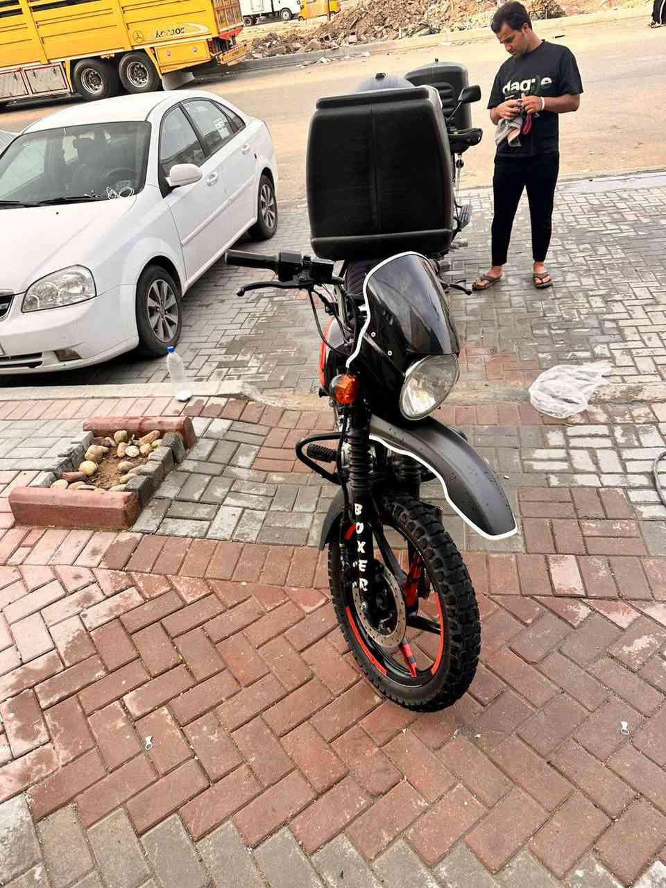 للبيع دراجه نكره سلف واطلع بيها خيط تبخير وعوزها دشبول والنمره تعلك انطيتهن الك بل وجه دراجه رقم وسنويه موديل 23 بل سنويه تقره 22 
*********** عنواني بغداد المدينه قيمها من يمك
