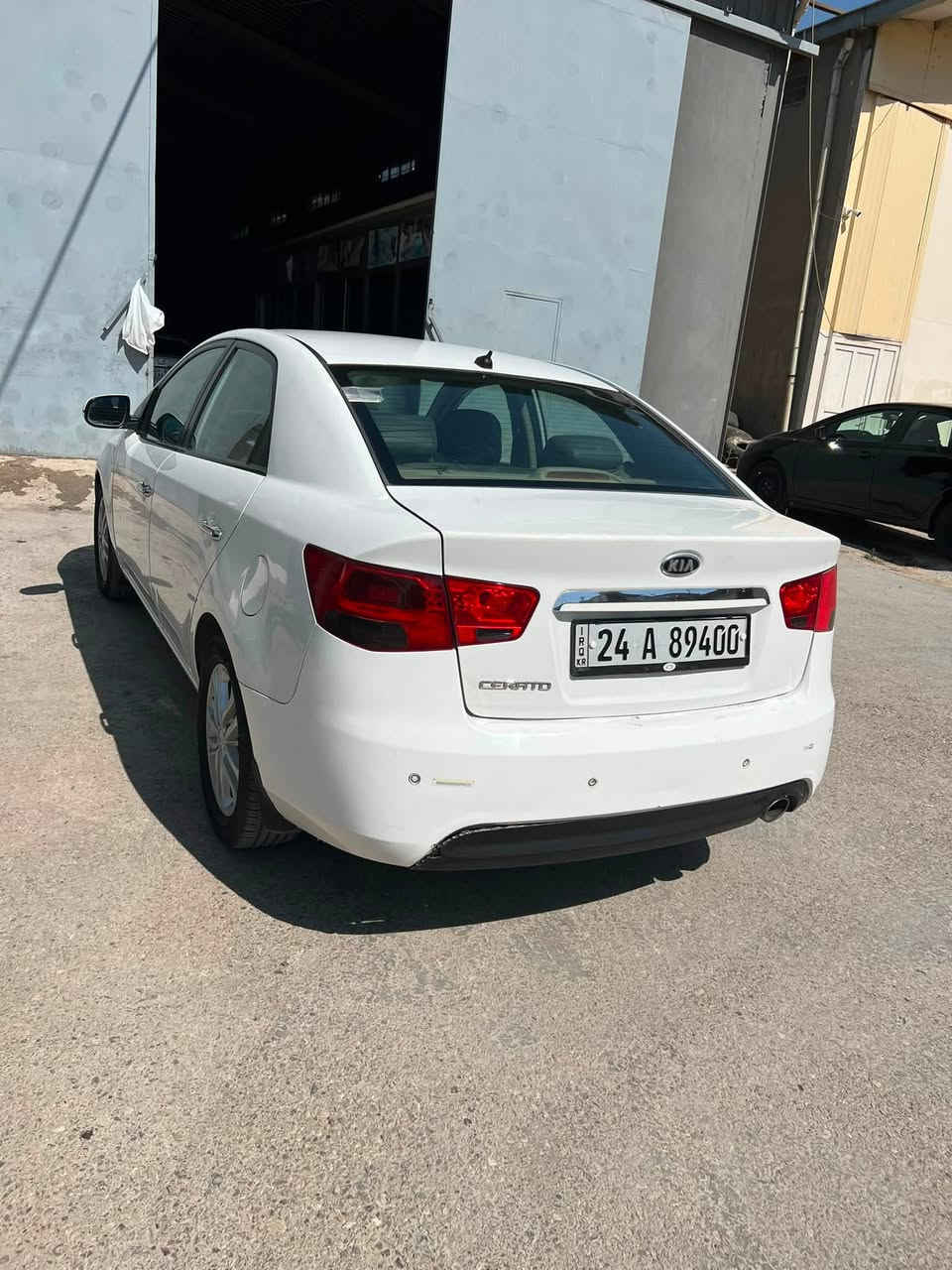 كيا سيراتو ٢٠١٢
سياره فول مواصفات سلايد ٣ كير  ويل كب حساس 

بوند سبخ 

سعر ١٠٣ مجال

مكان  دهوك

***********
