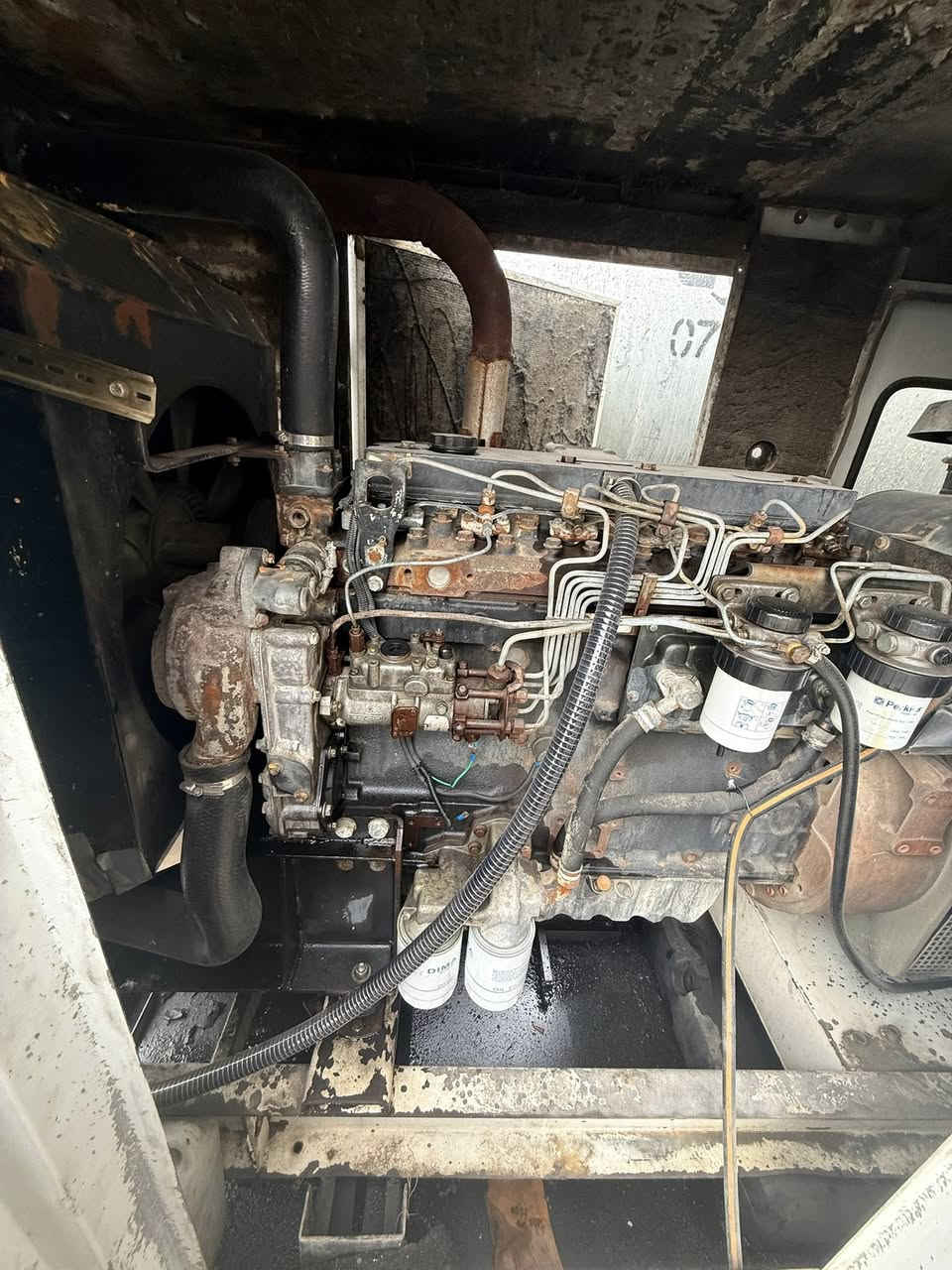 � للبيع مولدة بيركنز إنكليزية أصلية – كاتم 🔴
▪️ النوع: Perkins – بيركنز إنكليزي

▪️ القدرة: 100 KVA (كي في)

▪️ الحالة: مستعملة – نظيفة 

▪️ التشغيل: شغالة 100% بدون أي مشاكل

▪️ كاتم  – صوت هادئ 

▪️ الاستخدام: استعمال طبيعي، وصيانة منتظمة

✅ فحص على أرض الواقع

✅ أداء ثابت وتحمل عالي

✅ مناسبة للمنازل، المحلات، المجمعات

✅ جاهزة للتشغيل فوراً

📍 الموقع: (حي الجامعه بغداد)

💰 السعر: ٥٠٠٠$ قابل للتفاوض للجادين

📞 اتصال او رساله / واتساب: (***********)
