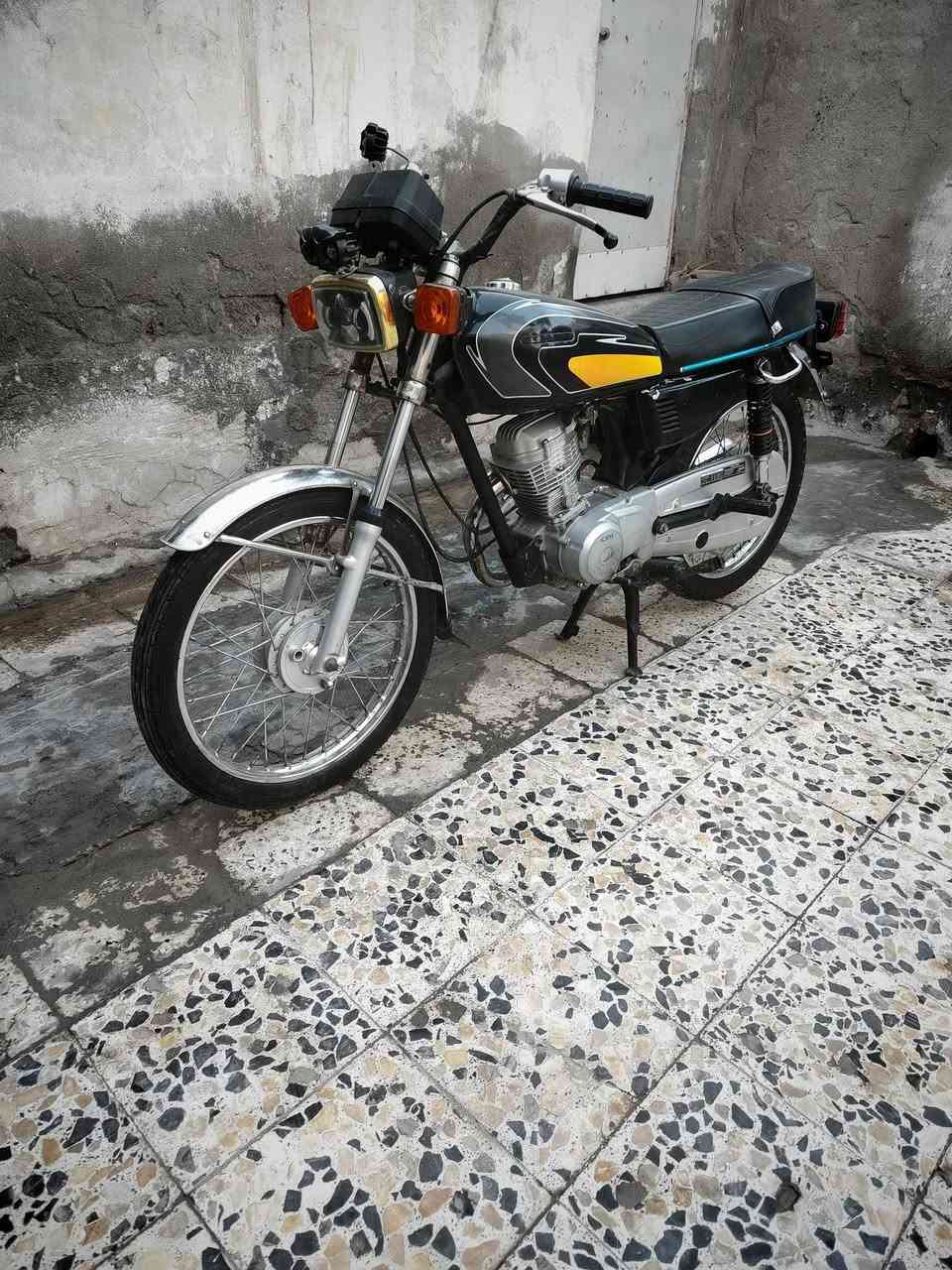 السلام عليكم دراجة إيراني نامة بدون اوراق ما مفتوحة الشراي يجي خاص


**إذا كنت صاحب هذا الإعلان وتريد حذفه لأي سبب، رجاءا أرسل رسالة إلى الدعم الفني**