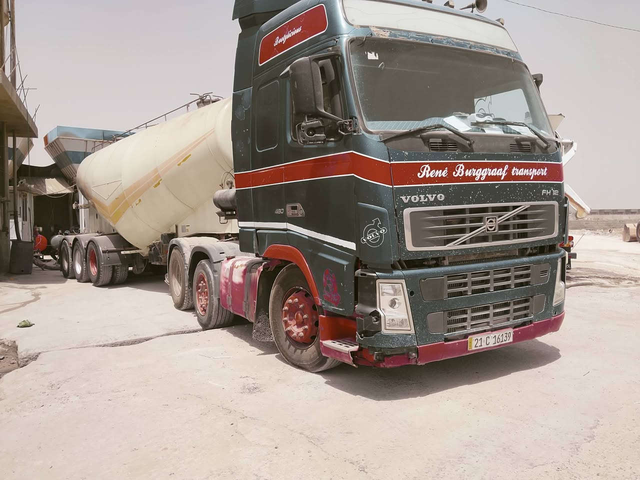 فالفو 2005 كير أوتوماتيك روتايدر خناك قماره 3خط تبريد ثلاجه شغل
سايلو طارق حاجي  3محور تخم تاير قبق 2 تفريغ نص ساعه سنويه 2030 بسمي هزه بيها اتصال ***********
