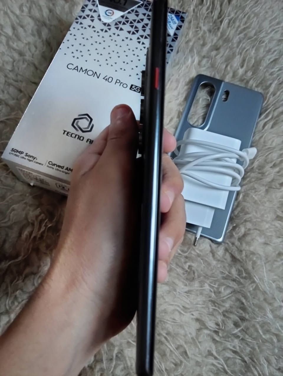 تكنو كامون 40برو 5g 
جهاز نظيف مابي اي عيب مابي خدوش او فطر بعده كارتونه وتاخذه هوه ملحقاته وصارلي فتره من ماخذه ماتجاوز  3 اسابيع سعره 300


**إذا كنت صاحب هذا الإعلان وتريد حذفه لأي سبب، رجاءا أرسل رسالة إلى الدعم الفني**