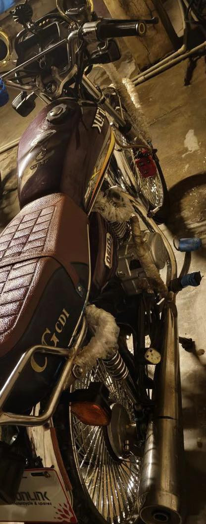 السلام عليكم 
دراجه 2023
مبدل بيهه ولفات فقط 
السعر 550
الاستفسار خاص


**إذا كنت صاحب هذا الإعلان وتريد حذفه لأي سبب، رجاءا أرسل رسالة إلى الدعم الفني**