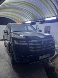 من رخصه ادمن  لاند كروز  VX.R هايبرد 2025 ماشيه 5.000k سعرها 10دفاتر و...