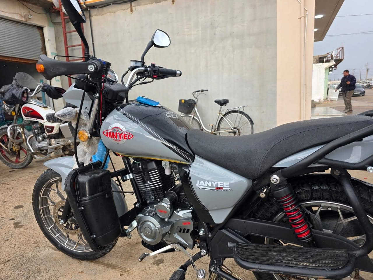 مكلف بالنشر
#للبيع ويرهم مراوس ب (ستوته)السعر مليون ونص  وبي مجال فول مواصفات مال جناية موديل 2026 ماشي شي قليل الشراي يتصل☎️***********
