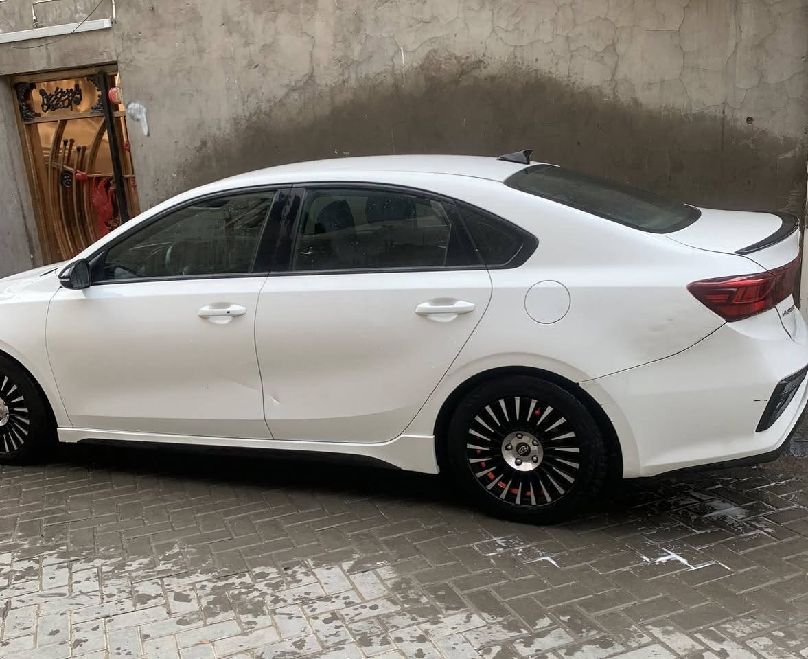 سلام عليكم 
كيا فورتي ٢٠٢٠ رقم بغداد بسمي وشرط التحويل 
مواصفات مودات قيادة تحديد مسار تخم تاير جديد تبريد صدر خير من الله سيارة جاهزة 
حادثها امريكي مثل ماموجود بالصور


**إذا كنت صاحب هذا الإعلان وتريد حذفه لأي سبب، رجاءا أرسل رسالة إلى الدعم الفني**