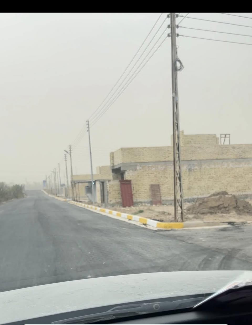 قطعه ارض للبيع. زراعي سند 25 تحويل واقرار محكمه 
مساحه. 100 متر. واجهيه 6 متر وربع. نزال 16 متر. 

(سعر القطعه 20 مليون.) بيها مجال بسيط للشراي  

منطقه الكرغوليه النموذجيه منطقه كامله الخدمات.   

ماء  كهرباء. تبليط. مجاري. ارصفه.  شوارع. فرعيه 10 متر.

من تعبر الجسر الاخضر تاخذ على يسار شارع السايد الواحد 

عل سده. تبعد عن المشتل وبغداد الجديده 15 دقيقه 
وتبعد عن الامين  10 دقائق 

الاستفسار ***********
