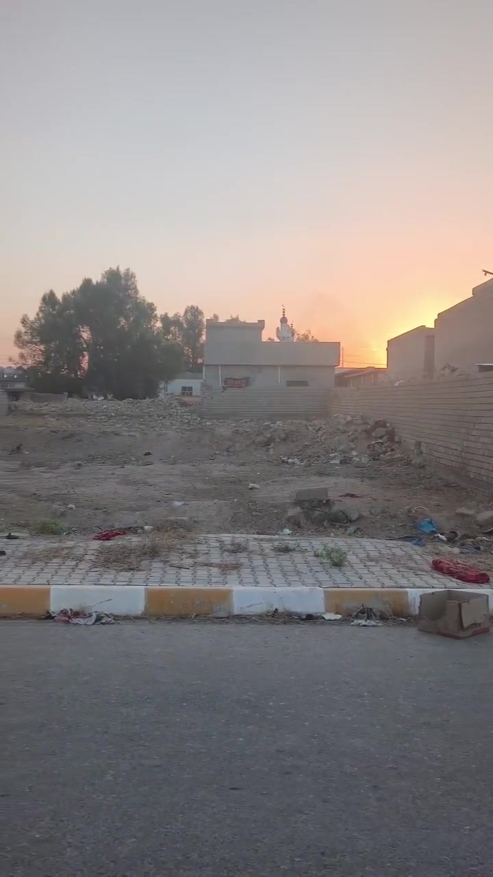 السلام عليكم
قطعه ارض للبيع بيجي حي التأميم قرب (جامع الصادق الامين)
المساحه اكثر من1000متر
الوجه21نزال48م
(ليست طابو) 
للاستفسار الاتصال:***********
