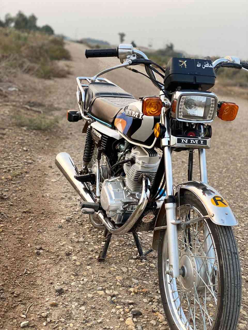 غير متواجد على الفيس فقط على الرقم 
***********
دراجه اربعه كير شاصي 11 اوراق اصوليه كامله 
تعمير 25 دراجه خير من الله كولشي مناقصها بس محتاج واريد ابيع لاكثر والا اقل تجي وتشوفها بعينك مكاني واسط كوت
