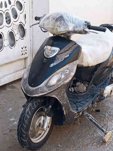 السلام عليكم  الدراجه للبيع نضيفه ما عايزه بس باتري السعر مناسب 125 الف كوفه نفق مسيان  شارع الزوار 36عامود
