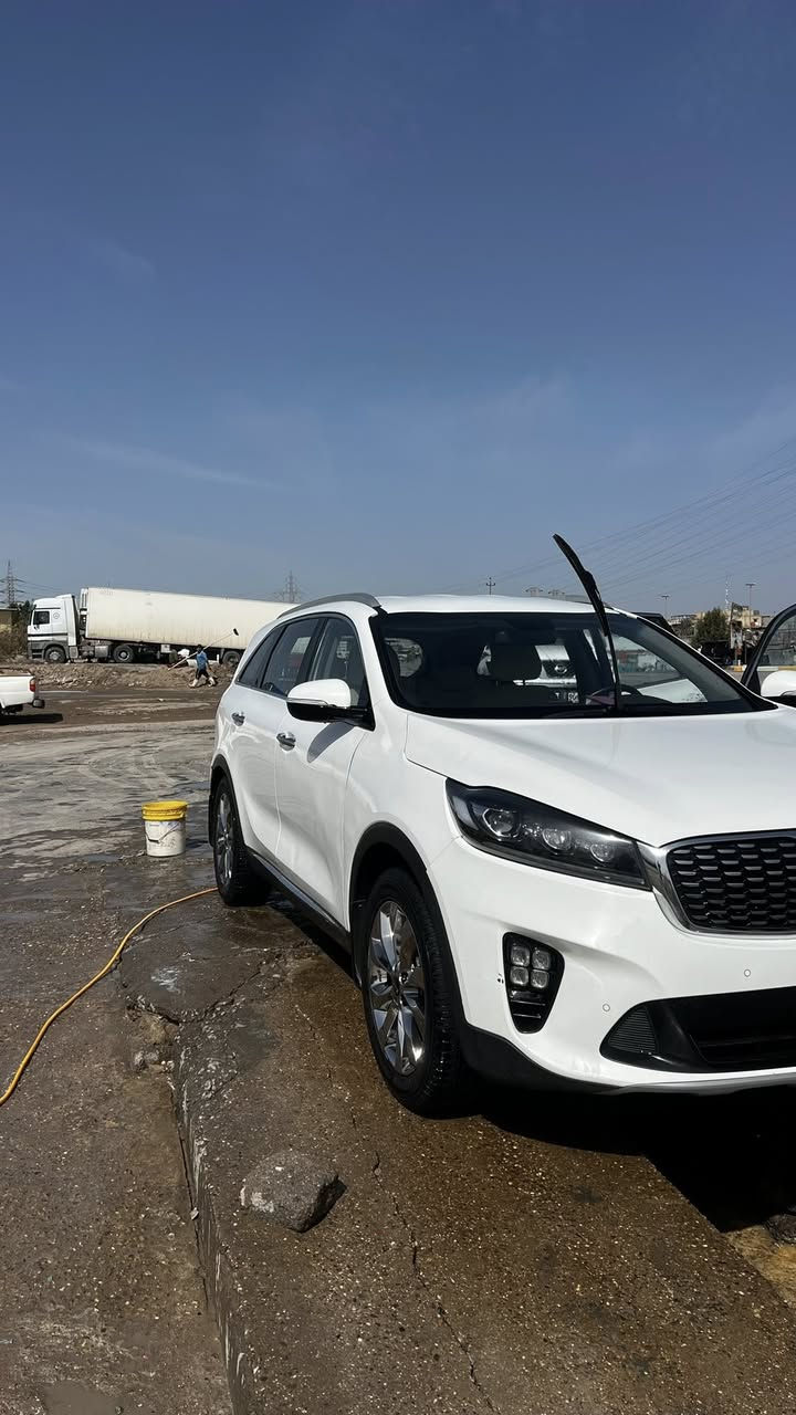 سورنتو 2020  خليجية كامل مواصفات نقص فتحة   ماشية 91000
250$ وبيها مجال بسيط
***********
***********
