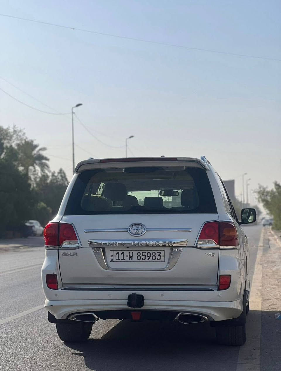 السلام عليكم جميعاً لاندكروزر موديل ٢٠١٥ للبيع رقم بغداد دولي باسمي السعر ٣٥٥ثلاث دفاتر وخمسه َوخمسين وبيها مجال بسيط فول مواصفات وسونارها بالمنشور للاستفسار الاتصال على الرقم ***********
