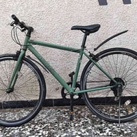 سي 700 نظيف حجم 27 السعر 100 واذا موجود مراوس عنوان بغداد مدينه الصدر ...