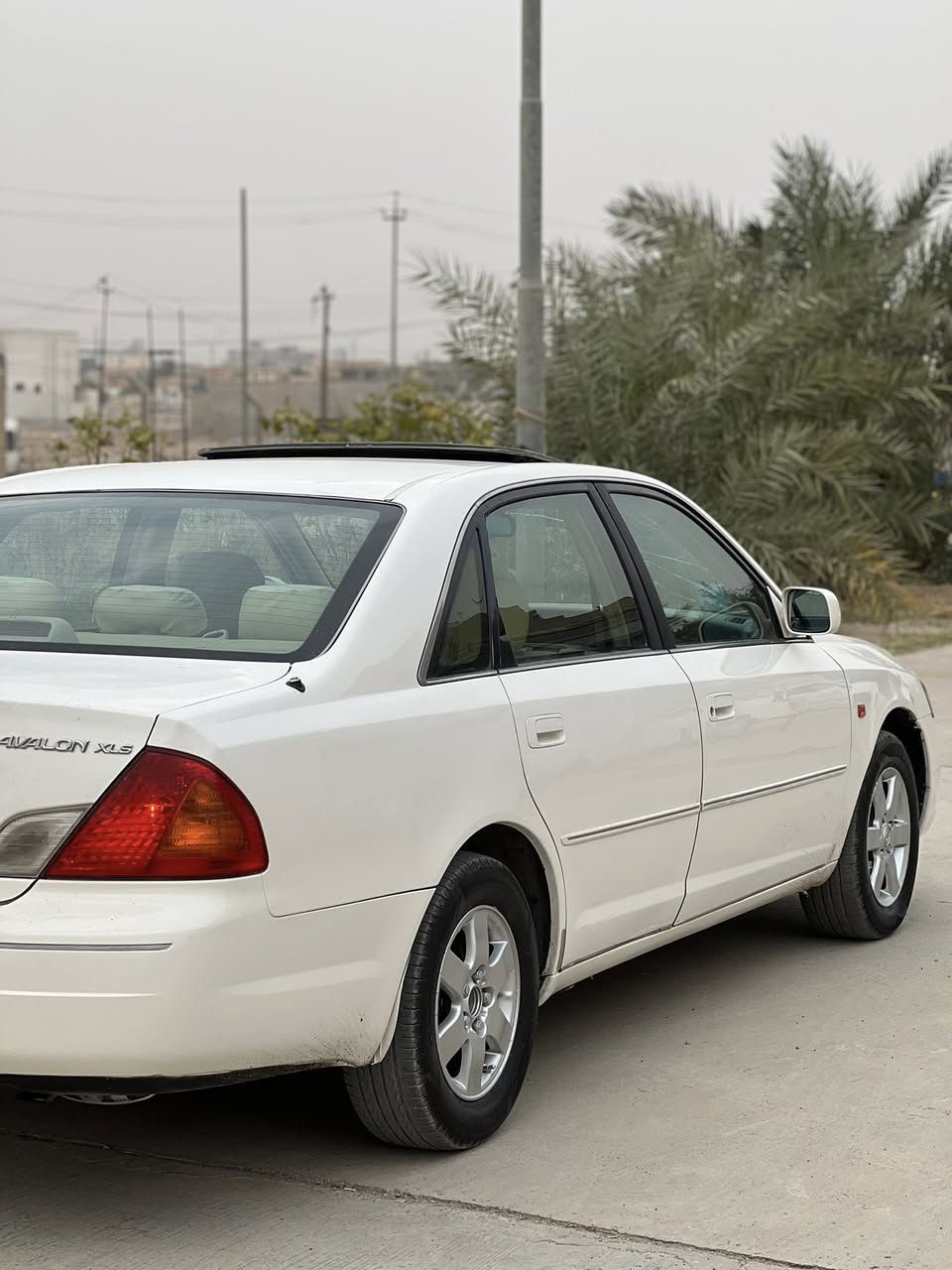 إفلون 2001 فول مواصفات 1/1
كراسي كهرباء فتحه سقف دبل شمسيه 
شاشه كبير تبريد قطعتين 
محرك 3000 v6 كير محرك كله شرط كهربائيات شرط 
بإسمي تحويل مباشر 
بيها صبغ قطع اثر جراد وعندي صورها قبل الصبغ 
وعليها منظومه مال غاز تنسى شي اسمه بانزين 
سياره حيل نظيفه وا تعبانه 
تراي 200 
السعر 100 وبيها مجال 
مكاني تكريت صلاح الدين 
***********
