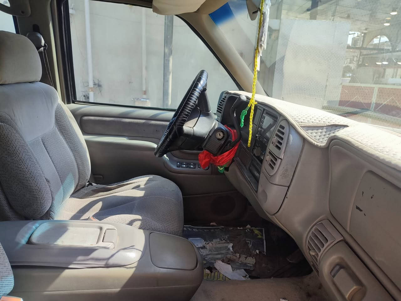 بهبهان للبيع موديل ٩٨ السعر ٦٥ ورقة رقم انكليزي بغداد سيارة نظيفة باسمي مداور ثاني يوم مكاني الناصرية م/ ***********
