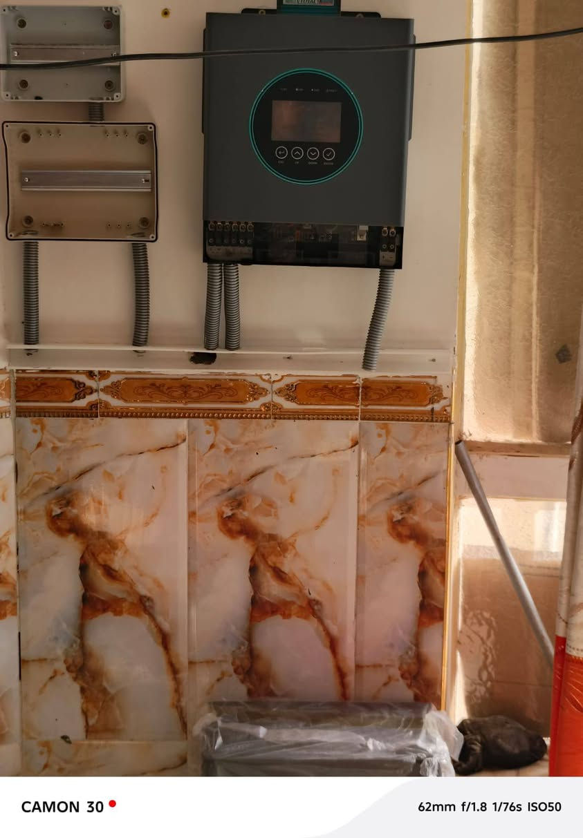 على بركة الله
تم تنصيب منظومة طاقة شمسية 
12امبير 
المتكونة من
بطارية بسعة 8.03KWمن شركة مارسريفا ضمان5سنوات 
وانفيرتر بسعة 5KWمن شركة مارسريفا ضمان3سنوات 
والالواح جينكو 615W عدد6 ضمان 12سنه 
في:واسط/قضاء/الحسينية
للاستفسار الاتصال أو مراسلة الارقام التالية 
***********
***********
***********
