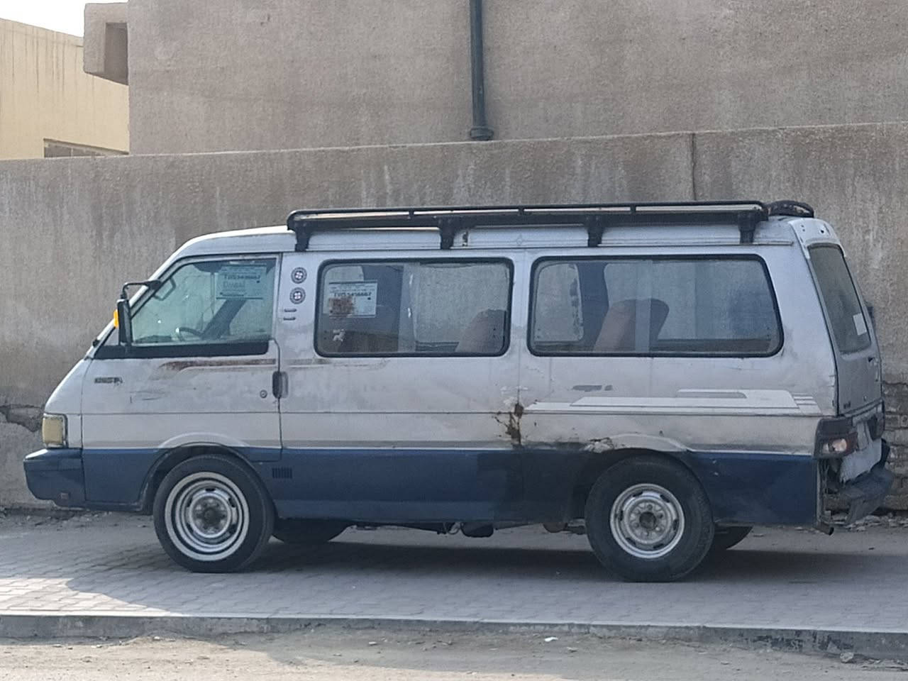 كيا بستا 93مكينه كير اكسن مكفولات حدادية تخم تاير جدد مصفره هيئة مطلوبة غرامات مرور 900ينگطعن من سعره تريد تحويل تريد وكالة لسعر 30وبيه مجال مكان كوفة لل***********
