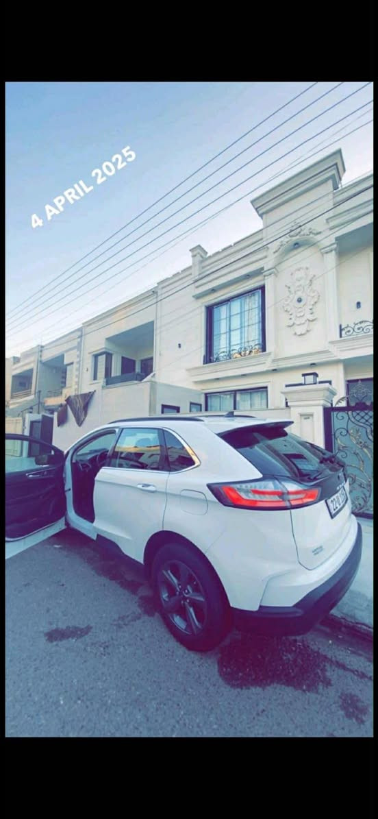 فؤرد ئيدج 2022 فول فول پينچ بارچةى هةيه بة عيزام دةى فرؤشم گيرو مةكينةى بةشةرت 20 تؤر بؤيه رةقةموو سةنةوى نوييه بةناوى خؤمه  ئةوةش رةقةم شانسى  بؤ خؤت سةيرى دةحمةكةى كه 140  محامه له  ***********
