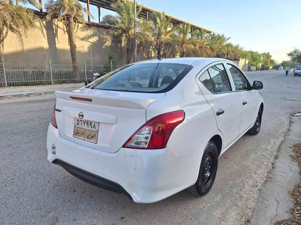 نيسان صني هندي مديل 2020 

رقم اربيل بأسم شركة وكالة تحويل موجود 
كير محرك تبريد شواصي حدادية كفالة 
بيها باب صبغ وجم مكان بارد سونارها موجود 
السعر 93 بيها مجال قليل 
المكان نجف 

***********
بيع فقط بدون مراوس
