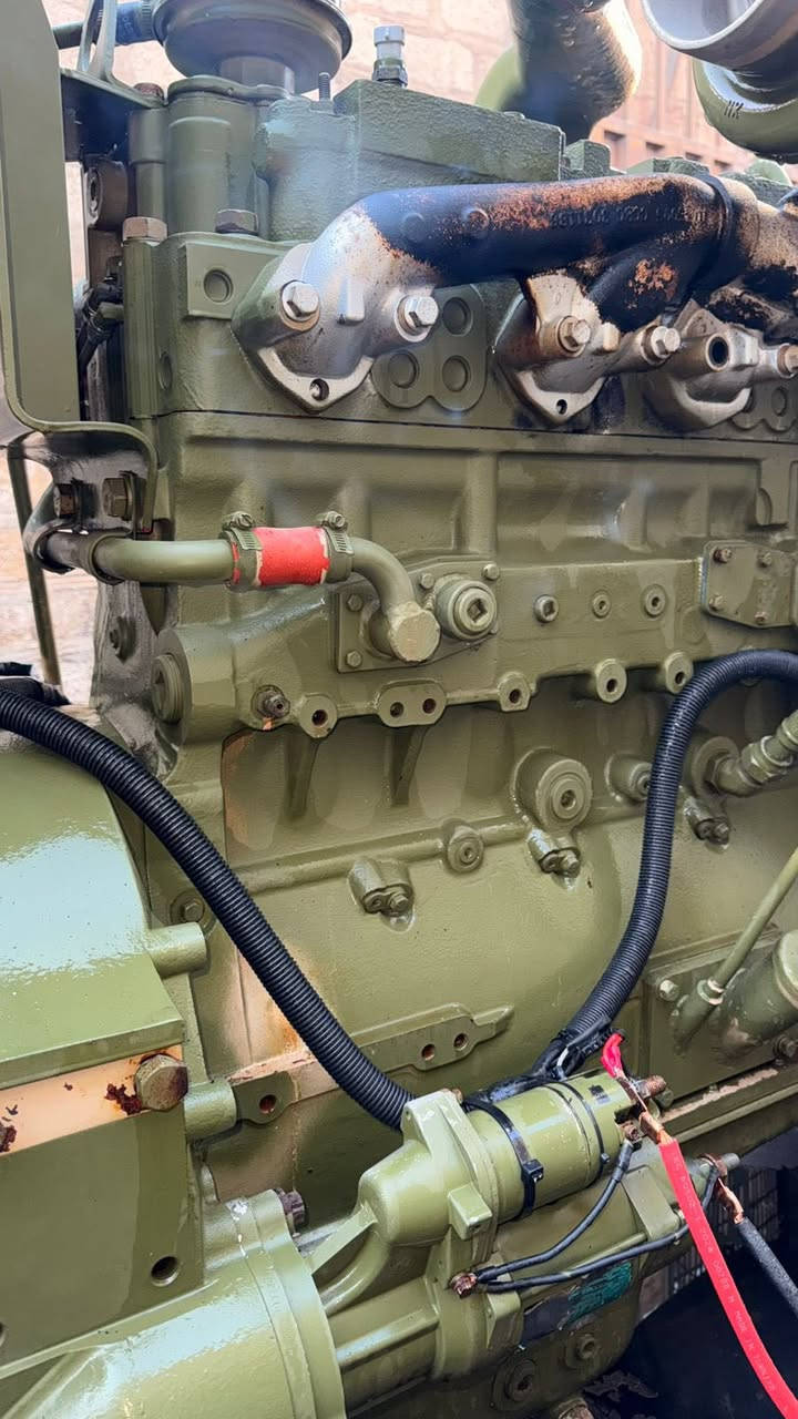 سلام عليكم 
كمنز حجم 5.5 
خمسة ونص كرامشفت جبار 
انجكتر عادي شبة صفر عدد ساعات العمل 600 ساعة 
350 كيفي اوربي بلادي 
*********** عنوان اربيل يوجد توصيل 🚚
