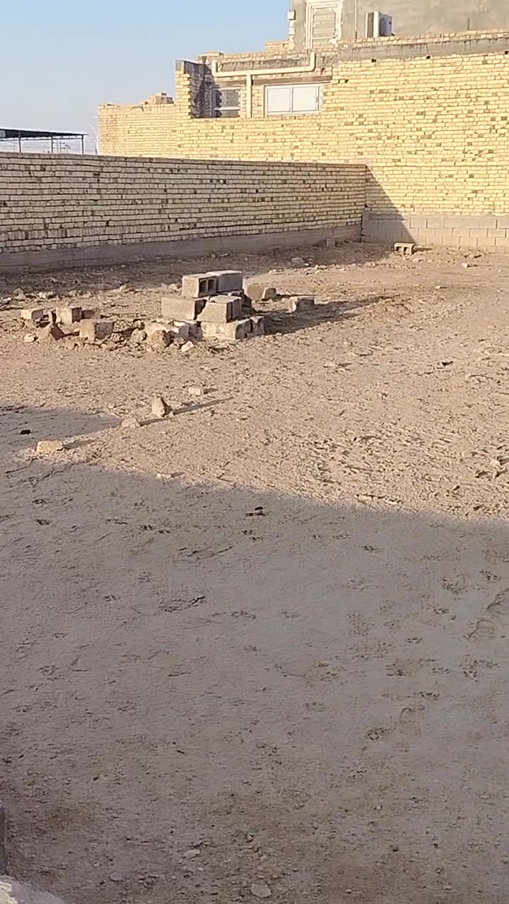 قطعه مساحه 270 حي الكوفه زراعي  قريبه على شارع للتواصل الاتصال على الرقم *********** موجود واتساب
