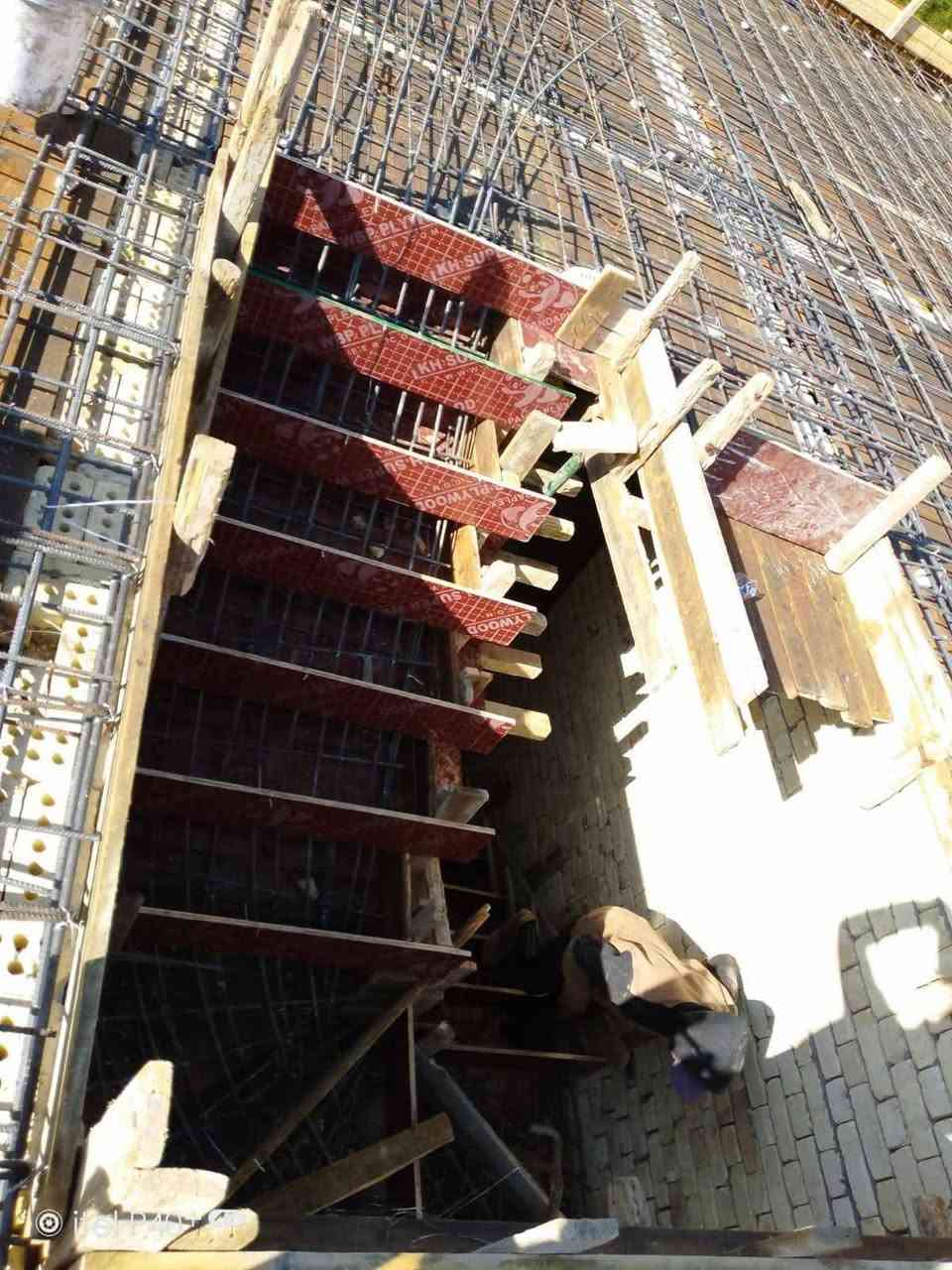 السلام عليكم قالب نجاره شغل درجه اوله متفرغ حاليا تصال ***********
