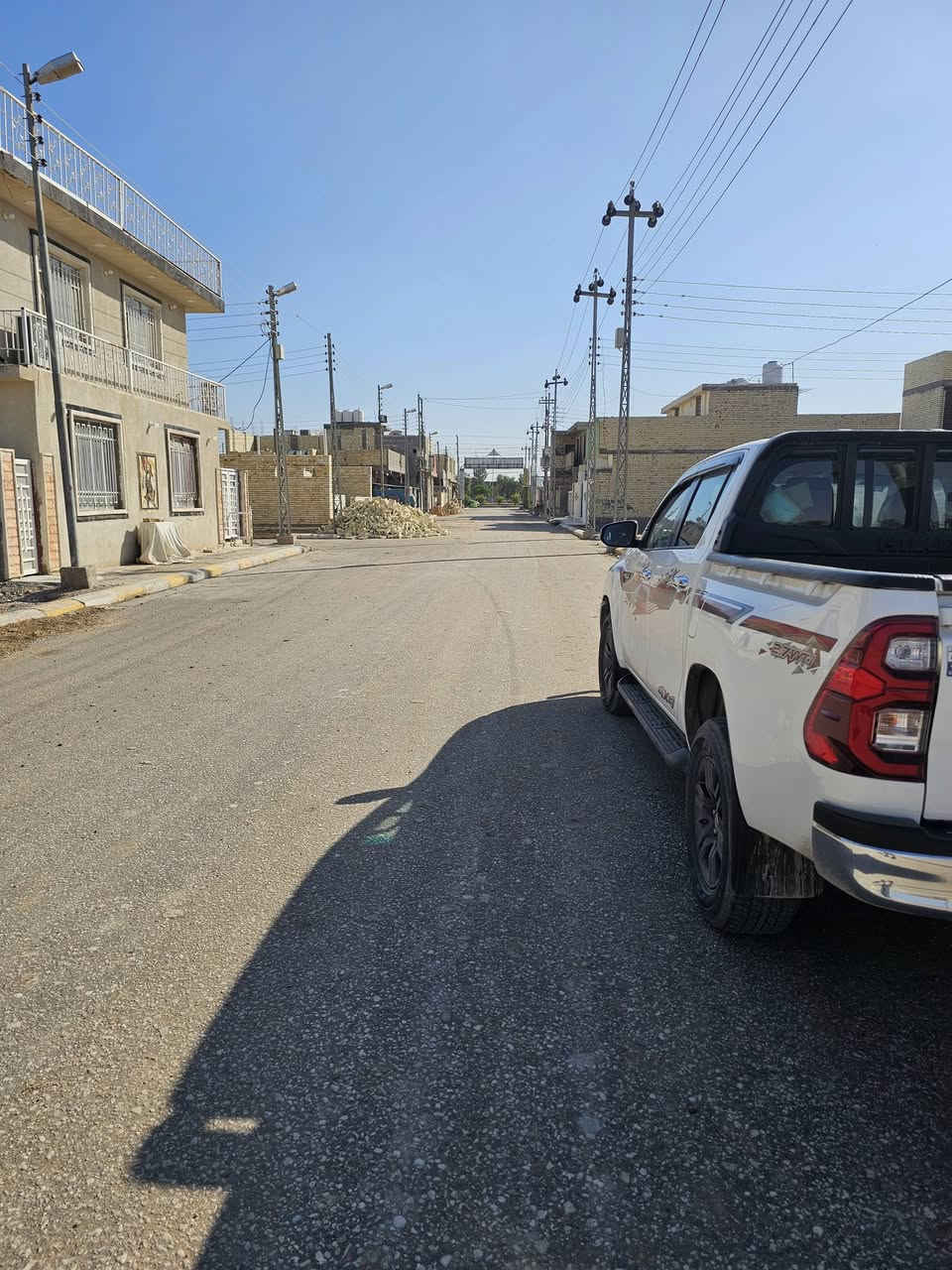 السلام عليكم .
قطعة أرض للبيع علئ سند ٢٥ إقرار محكمة  مساحتها ١٥٠ متر العنوان كربلاء طريق بغداد كربلاء عامود ٣٥٠ تبعد عن الشارع العام ١٠٠ متر تتوفر كافة الخدمات ماء كهرباء تبليط انترنت مجاري للاستفسار واتساب ***********
