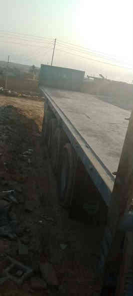 السلام وعليكم عربانه للبيع طول 13/60
تخم تاير تخم كهربائيات مضروبه شريك من الطول للطول/ثلاجه ومطبخ وصندوق
السعر70$
الاستفسار /***********
مكان الطوز
