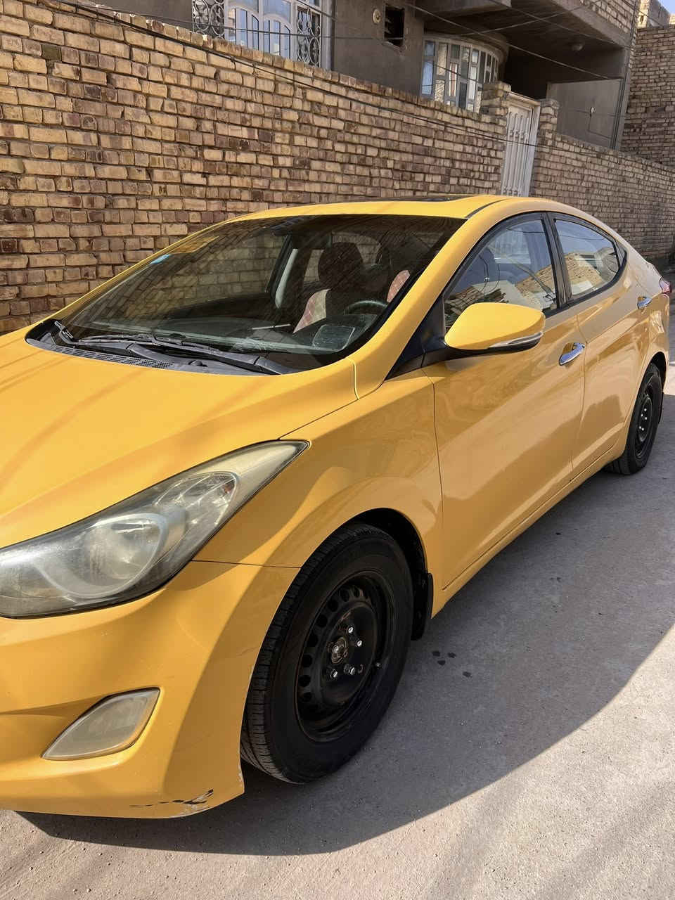 السلام عليكم
النترا تكسي موديل 2013 خليجي مكينة 1800 المرغوب رقمها ١٧ مثنى ورقمها مميز  فول مواصفاة شاشة تحكم فتحة بانوراما بصمة شبه مكفولة السيارة بيها اقل الشبر بالبنيد رصعة وخير من الله كير مكينة نظيفة بـاسمي كبل اداور مكاني الديوانية المركز رقمي سع/ ١٠٨$
*********** 
***********
