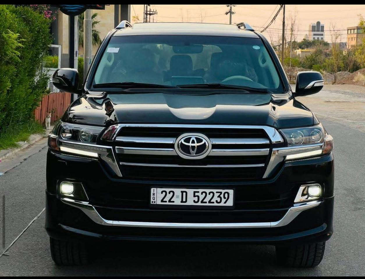 السلام عليكم من رخصه الادمن مكلف بالنشر 

GX.R    V8 
عداد المسافه 104 الف كيلو 
فول مواصفات 1/1 
لون أســـود كفاله عامه مغلف PPF كامل 
1-فتحه
2-بصمه
3-كراسي كهرباء 
4-كشنات جلد 
5-شاشات 3 
6-حساس خلفي امامي 
7-جنطه كهربائي جكات 
8-تحكم ستيرن جهتين 
9-مري شفط 
10-تشغيل عن بعد 
11-اشاير ترحيب 
12-ايرباك عدد 8 
13-طفايه
14-ثلاجه
15-لايت زنون كشافات 
16-كروز سرعه 
17-ويل كب كروم حجم 20 
18-ميموري 
19- بصمات عدد 2 
20-شاشه ليزريه 
21-دشبول لكزز واشاره لكزز 
22- دوسه ليزريه علامه لاند كروز 

مواصفات هواي ومعروفه مواصفات اللاند 
مكان السياره البصره 
السعر 540 

مكلف بالنشر هذا رقم راعيها 
للأستفسار   *********** البصرة, العراق
