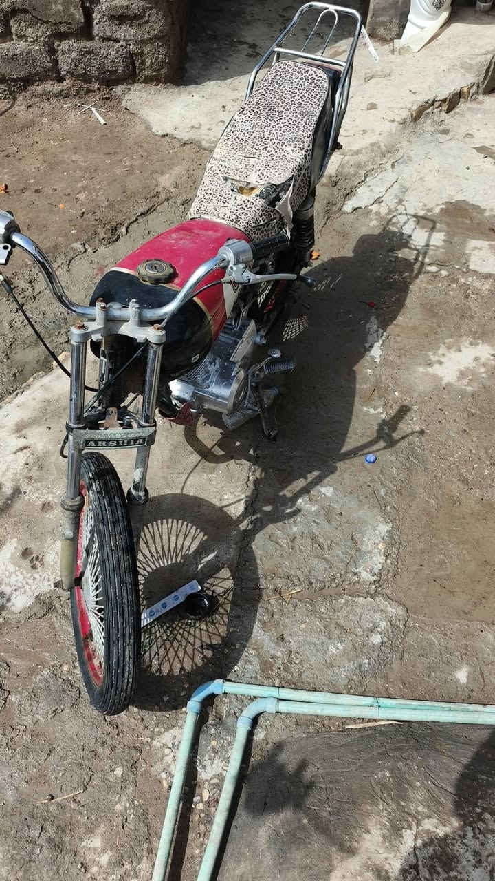 سلام عليكم دراجه وراق اصولي مكفوله موديل شاصي 17مكان شطره شراي تصل  ‏‪***********‬‏
