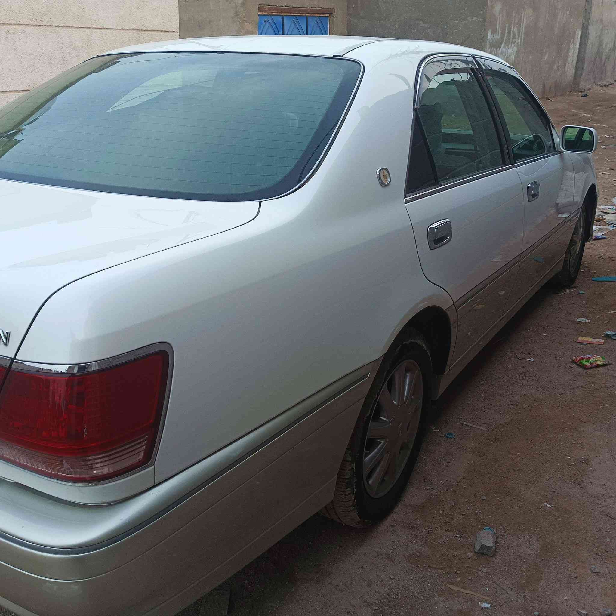 جنون ادوات كفاله عامه من الكصه وضربه وسرقه 
بيها ستماره حجز الفحص 
ادوات كفاله عامه 
4 دكم 
تبيرد خلفي امامي 
محرك ديفور الكبير 
كرستال 
فتحه 
يعني من وره العيد خاضعه الفحص المباشر 
والف مبروك للي يأخذها 
العنوان بصره اتصال فقط 
السعر القفل قفل قفل 89
***********
