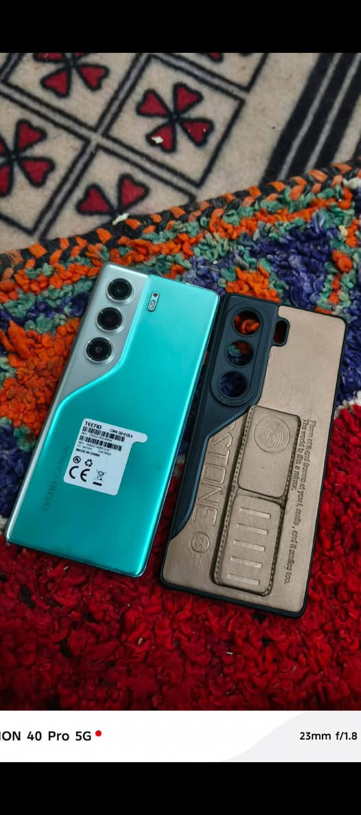 موبايل للبيع صار له شهر مستعمل جديد بالكرتون السعر 350 شرط كرتونه والشاحنه والحافظه الاصليه***********
