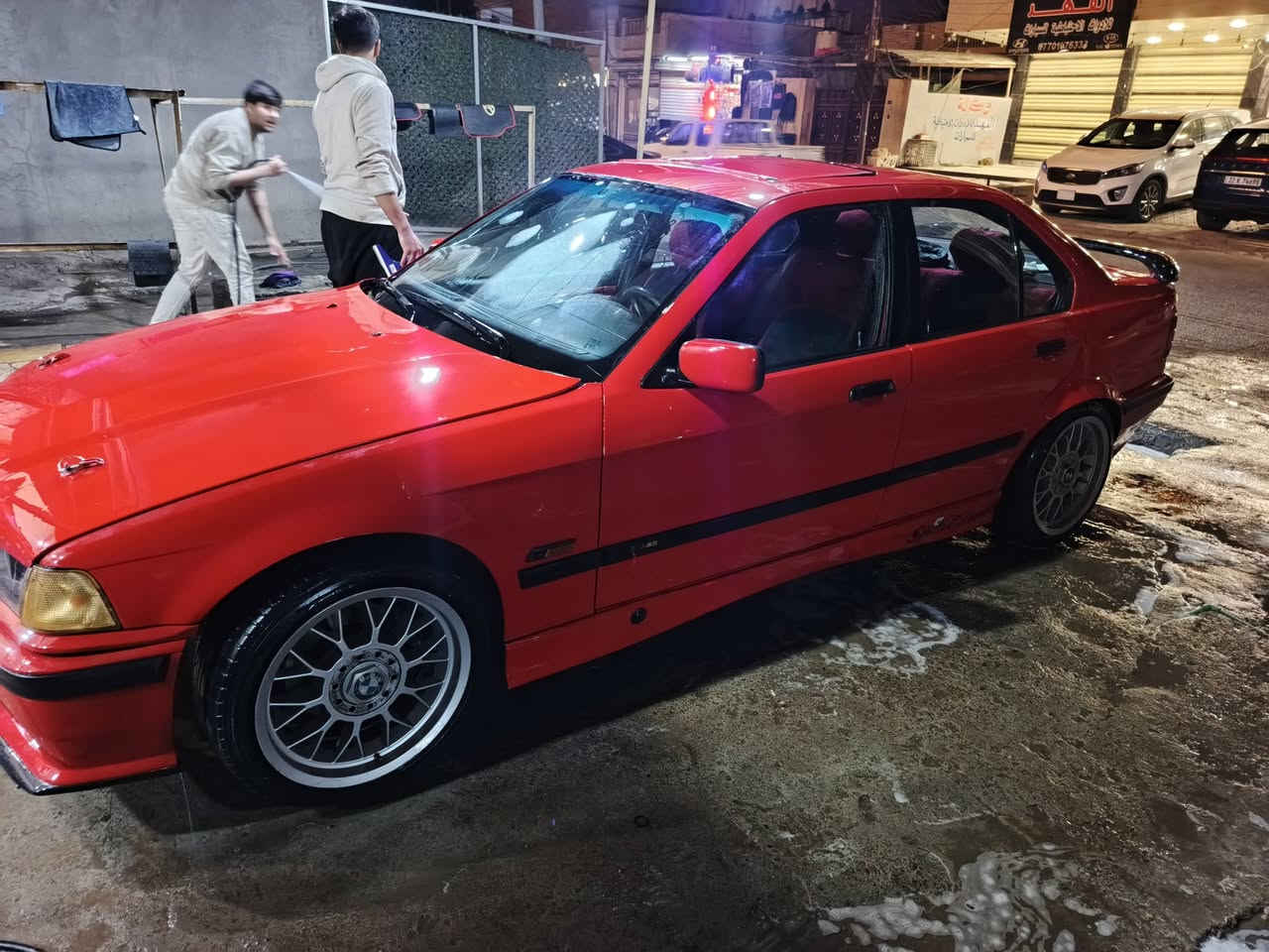 السلام عليكم بي ام e36 السياره معدله بل كامل محرك 525 مسكر كبس، كير جاترك  ZF, نمره قصيره ويل 17بي بي سي 
 كت كامل  M3, , سبايدر اصلي، تبريد ثلج موديل 91,
رقم كركوك موازي تحويل منل شرعي، كهربائيات كلهه شغاله 
عليهه شلعه تخوف، سلايت مكسور اذراع، ونقصهه حداده 
السعره 48وبي مجال سياره تخبل مكان السياره بغداد الدوره 
 *********** كزوز رياضي، جام ٤كهرباء ، تبريد لمس،
