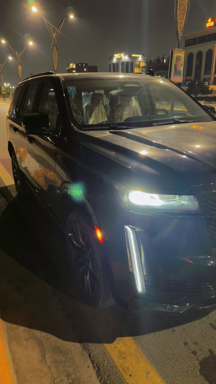 كديلاك خليجي مديل 2023 مغلفه السياره فول موصفات عدا المساج  ماشيه 44 السياره كفاله عامه عدا الباب بيهه كرت اثر طلقه وصور طلقه موجوده   السياره جديده لوك     السعر 755 بيهه مجال الطيبين عنوان الامين شارع النواب 
*********** بيع فقط بدون مرواس
