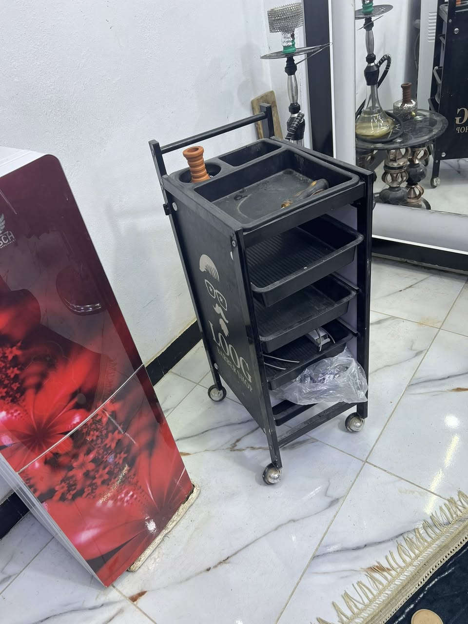 كرسي وعربانه ومرايه لبيع مكاني نجف حي نداء ***********
