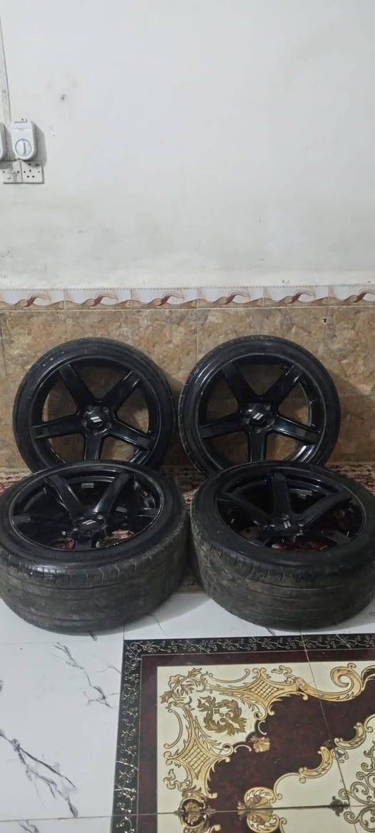 السلام عليكم ويل جارجر حجم ٢٠ نجمه خسفه قويه التفاصيل انتصال ***********
