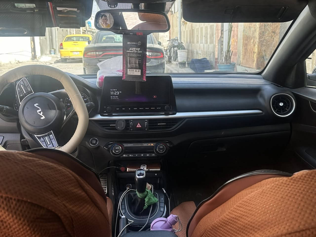 سلام عليكم
كيا فورتي موديل 2023 فول الفول  

مكينة 1600 تيربو 

فتحة تحكمات توقف ذاتي تدفئة تبريد بل كشنات 

قطعتين تبريد نقاط عميا فول السيارة سونارهة  بل منشور السيارة حادثهة موجود بل  بل منشور شوفت عينك لا عابر ولا ايرباك  

السيارة بسمي لا معوقين ولا شهداء  بسمي شخصيا مداور شوكت متريد  

 

السيارة كير عادي 

140$ وبيهة مجال  مكان السيارة سماوة 

متواجد فيس و للستفسار اكثر 

***********
