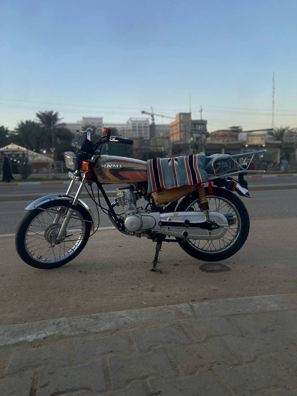 سلام عليكم من رخصت ادمن اربعه كير نامه شلامجه اصولي موديل 23 دراجه مكفوله محرك مكفول فقط عوزه ويل كدام نقص سيامه فقط  أوراق اصولي شرط ترقيم اكاتبك مكتب حسين  طالعه من معرض السلامي سعر  (مليون و450 وبيه مجال للشراي)(***********)واتساب موجود أو خاص
