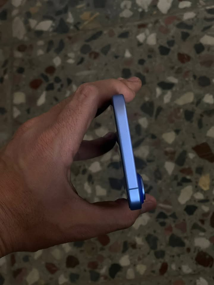 السلام عليكم ايفون 16 بلاس ذاكرة 128 للبيع
الجهاز جديد شخط ما بي بعده بل ضمان بطاريه 🔋100

عدد دورات الشحن185

الون ازرق 

شرق اوسط 

السعر 975 بي مجال بسيط

كامل ملحقاته

العنوان بغداد 

بلديات

***********

غير متوفر على الفيس بوك
