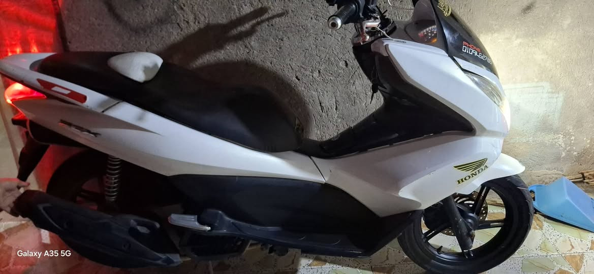 سلام عليكم  كفاله عامه مستعجل على بيعتهاا سعر1200
***********
