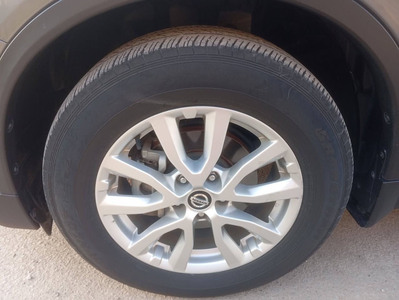 خليجي مكفوله ماشيه 47 فقط 5 راكب ب180وبيه  مجال موديل 19 هاتف ***********
