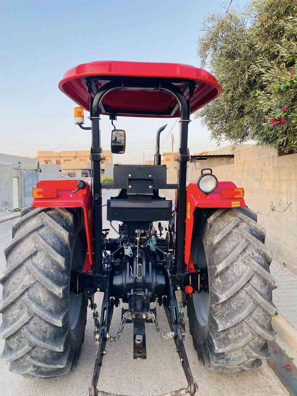 السلام عليكم للبيع تركتر أيراني موديل 2024 شركه مشتغله 520  رقم سليمانيه للتصال ***********
