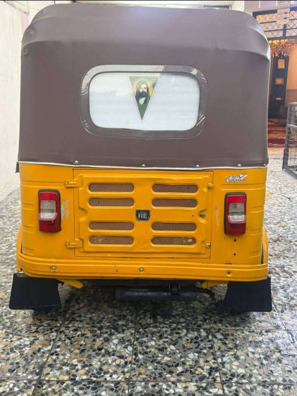 تكتك كفاله عامه وشنو تريد اوكفلك بيها رقم انكليزي كامل مواصفات تجي تصعد واشتغل بيها  0781 186 6354
