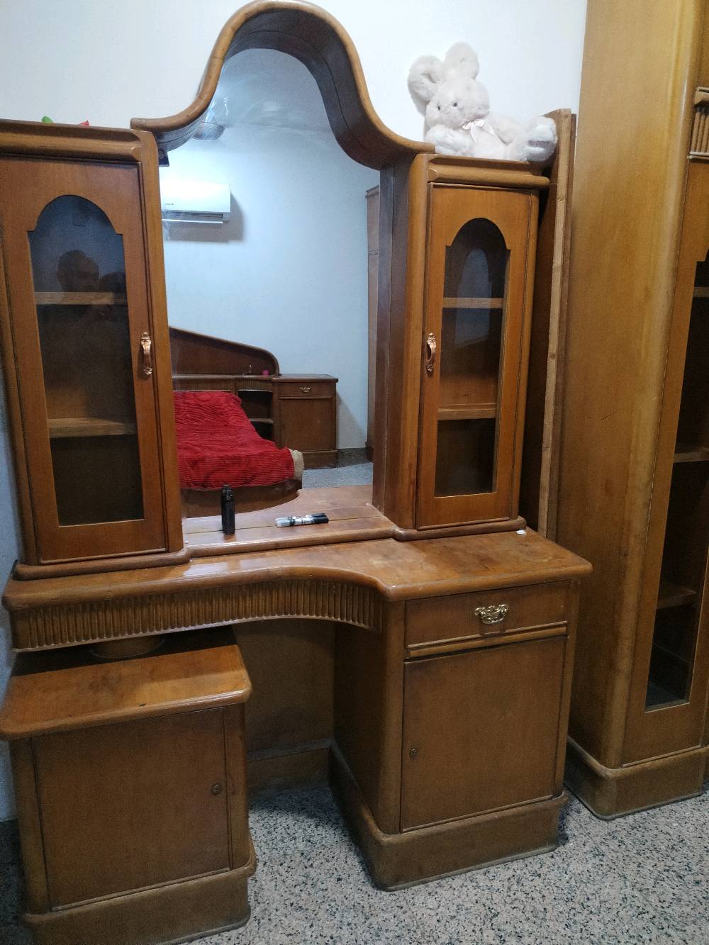 غرفة نوم صاج ثقيلة ب٦٥٠ وبيه مجال