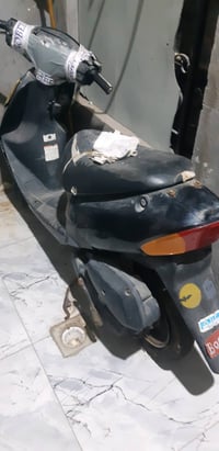 دراجه ساسوكي  متروكه كلشي ما بيه بس تاير الوراه خالع  والدبلات الامايه...