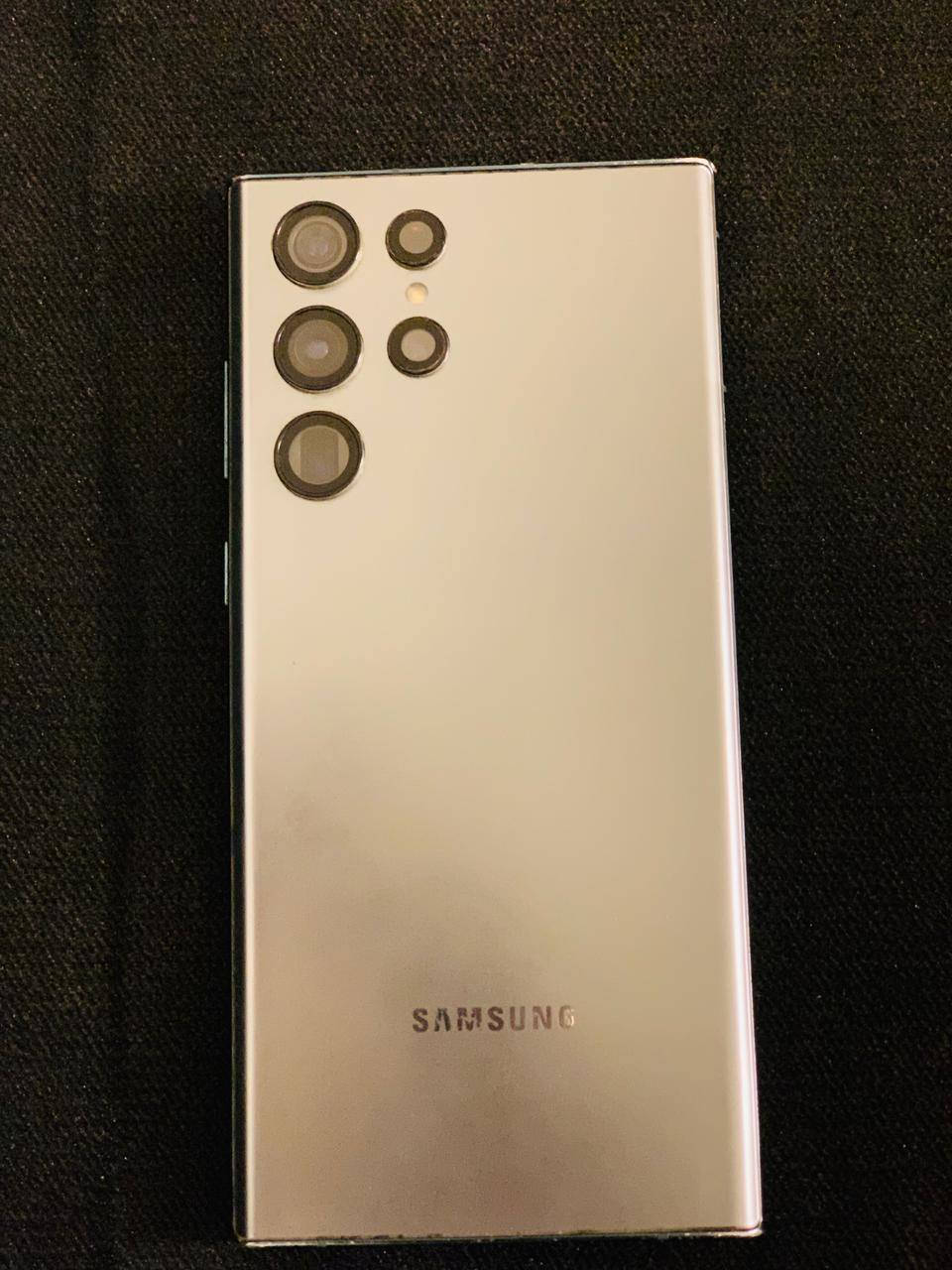 سلام عليكم جهاز البيع s22 الجهاز مكفول ورايده 550 وبي مجال ***********.***********
